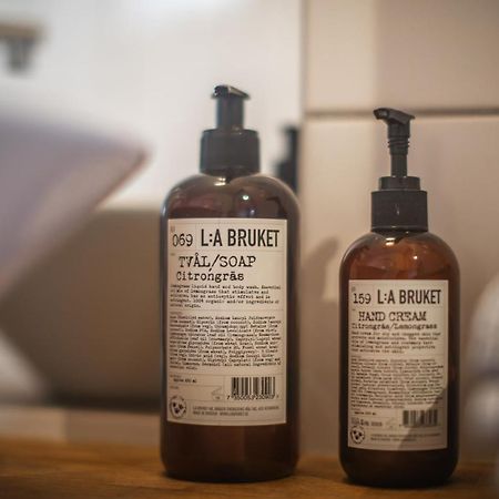Vaxholms Bed & Breakfast Bagian luar foto